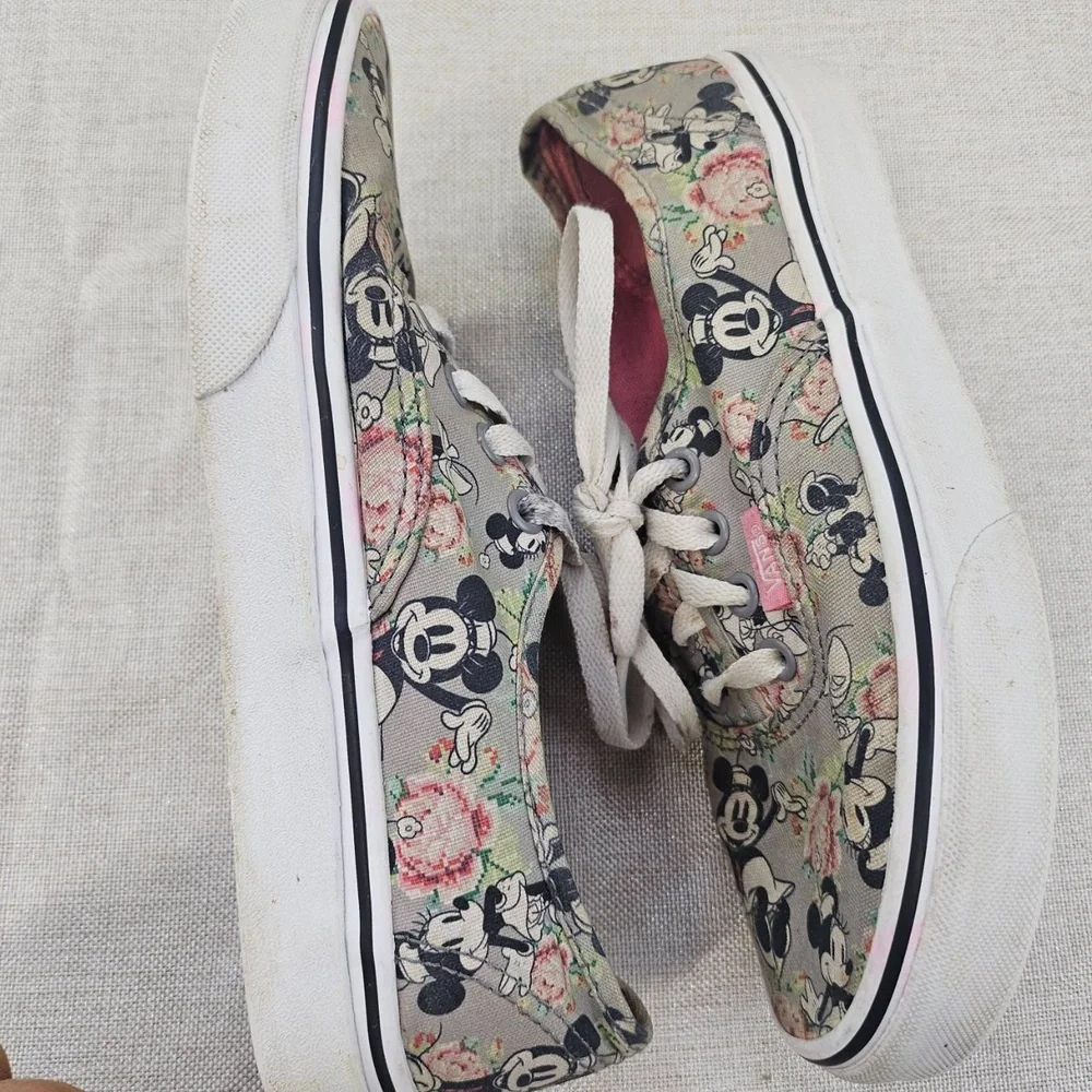 Vans x Disney Authentic Mickey Mouse Floral Canvas Skate Sneakers‎ Women 6.5
